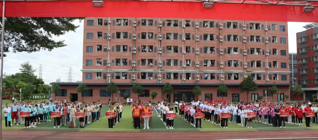 運(yùn)動(dòng)會(huì).jpg 運(yùn)動(dòng)會(huì).jpg